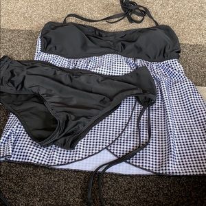 😎 Black and a white Tankini Swimsuit